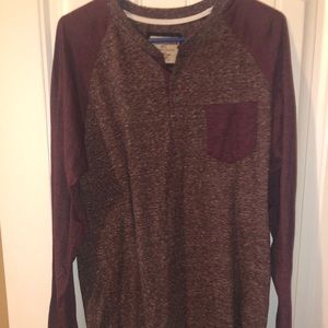 Dark maroon Hudson & Barrow quarter button